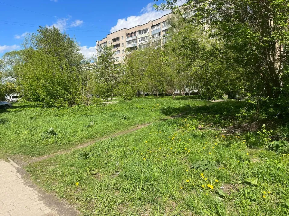 Сквер на улице Победы на месте деревни Шибаново. Фото: REGIONS/Олег Книжник