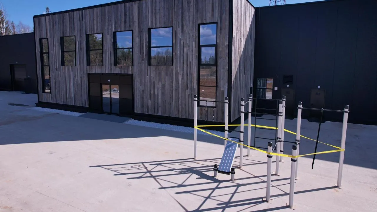 Новое производство уличного спортивного оборудования открыли в Подмосковье