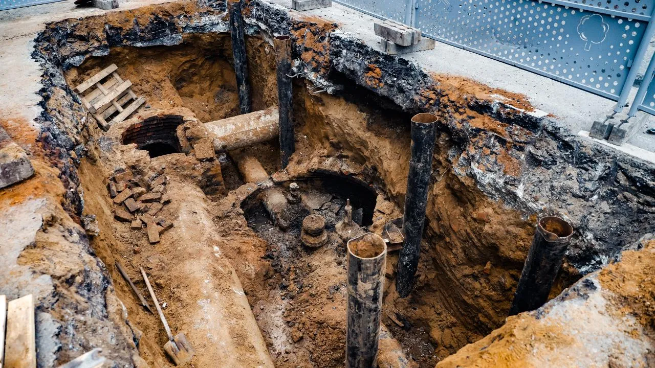 Глава Химок проверила ход ремонта сетей водоснабжения