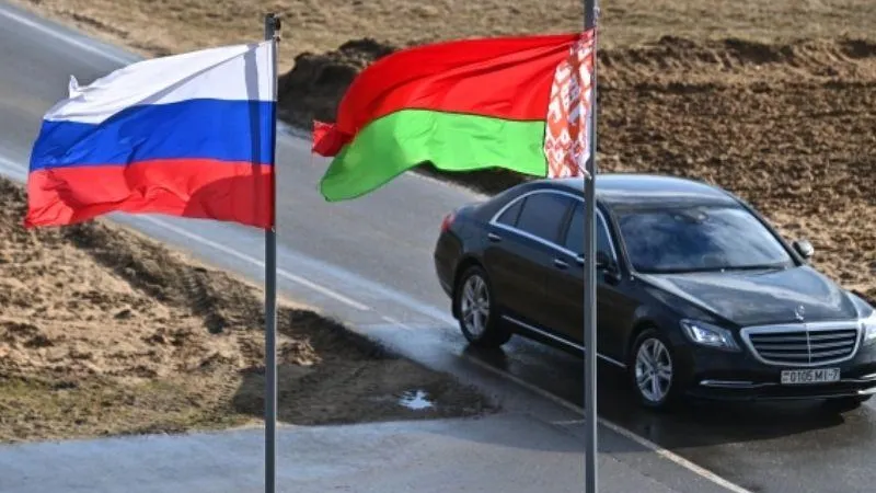 Политолог: Вильнюс и Варшава озадачены размещением ядерного оружия в Белоруссии