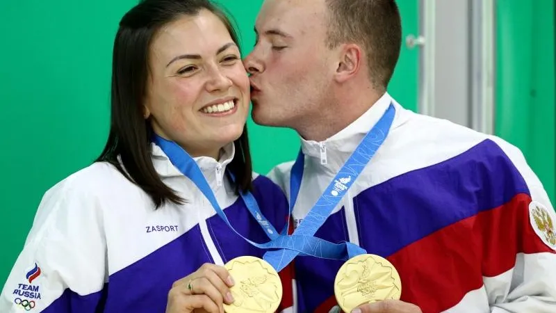 Семейная пара стрелков выиграла 9 медалей чемпионата России в медовый месяц