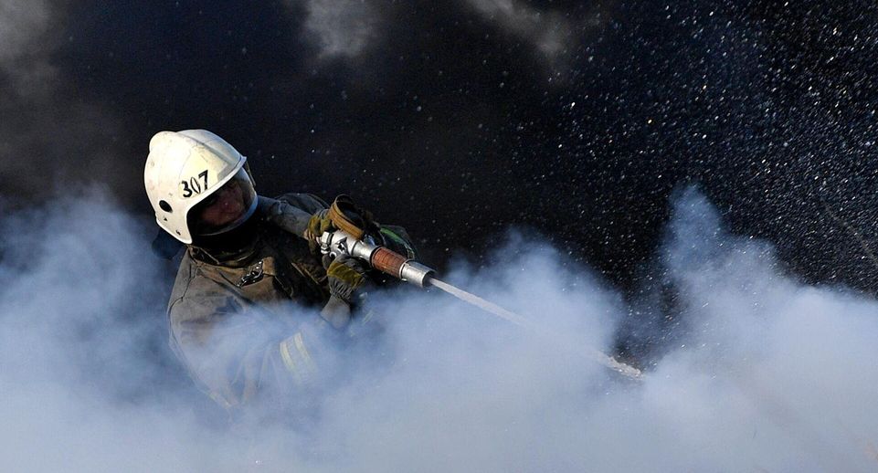 В Останкинском районе Москвы произошел пожар, удалось спасти пять человек