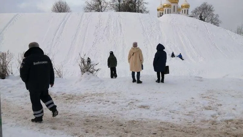 Сорок две опасные горки выявили в городском округе Дубна