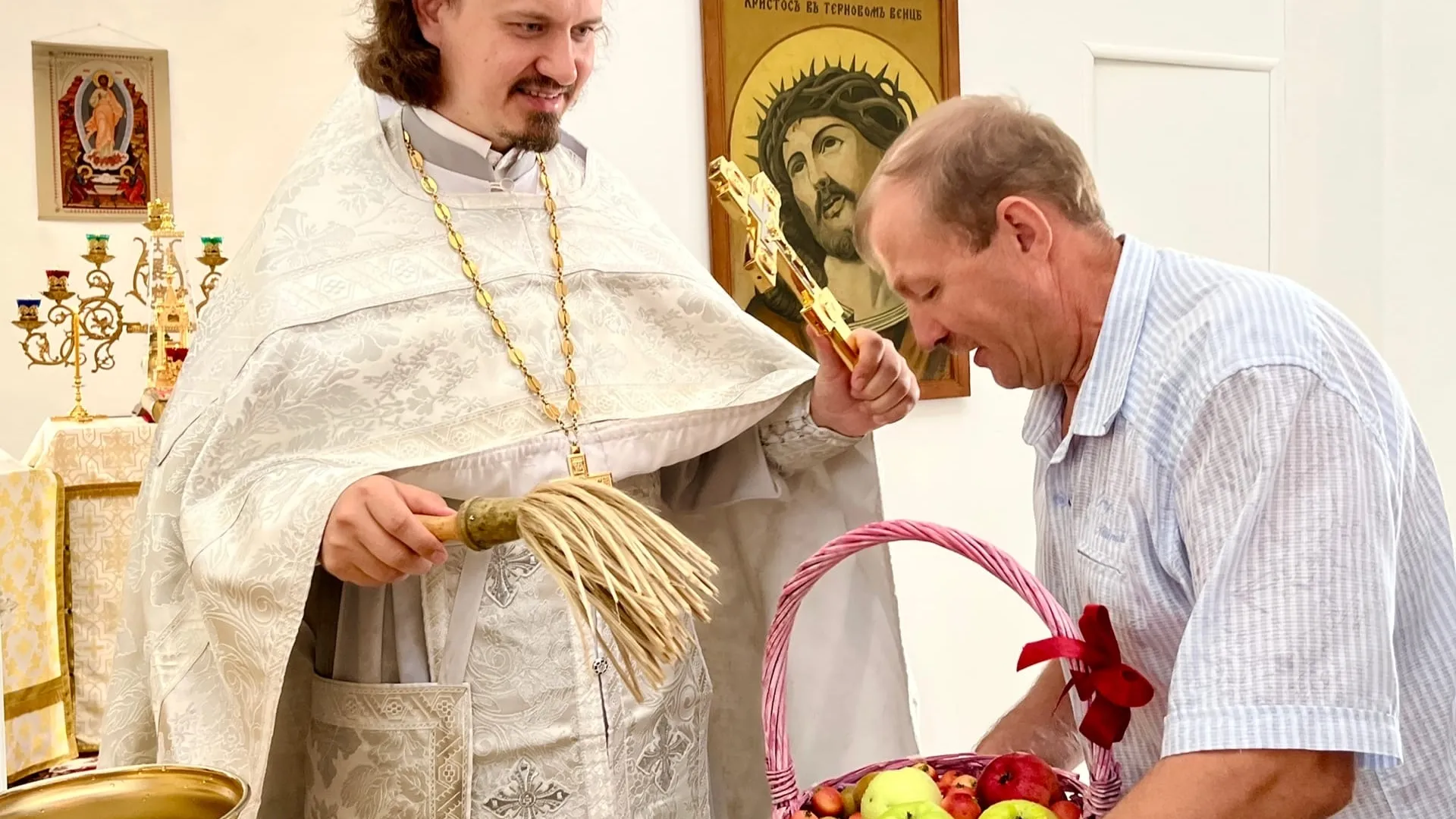 Фото: Знаменский храм в Старой Кашире города Ступино