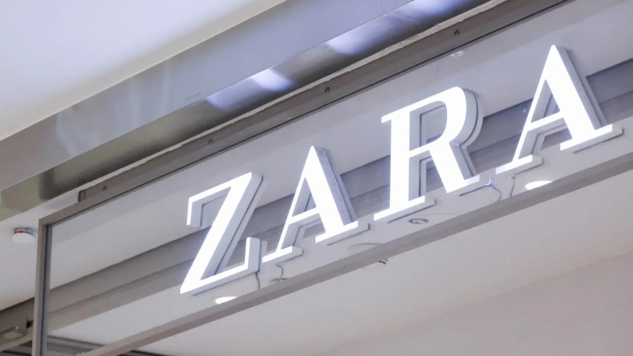 В компании Zara пожалели о своей рекламной кампании с манекенами без рук