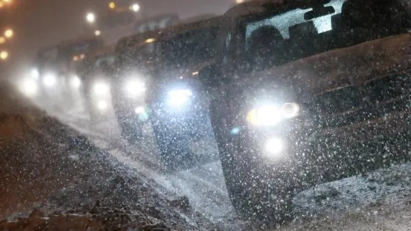 Минтранс призывает подмосковных автомобилистов быть внимательными на дорогах