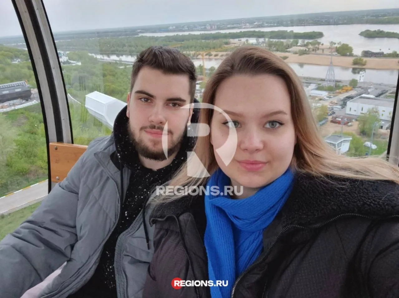 Ксения и Игорь Смирновы, которые выловили экзотическое земноводное. Фото из личного архива семья Смирновых.