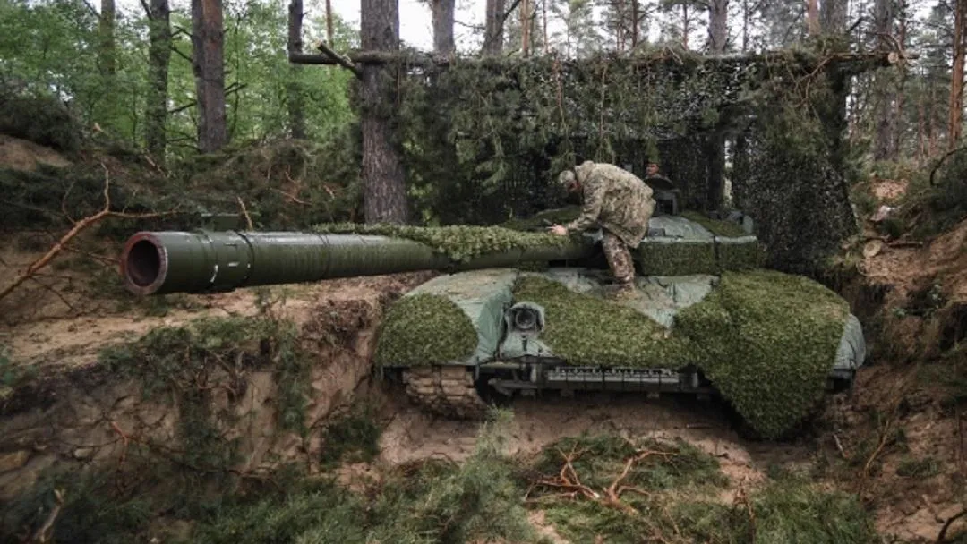 Экс-министр обороны Украины призвал критикующих американцев приехать и воевать самим