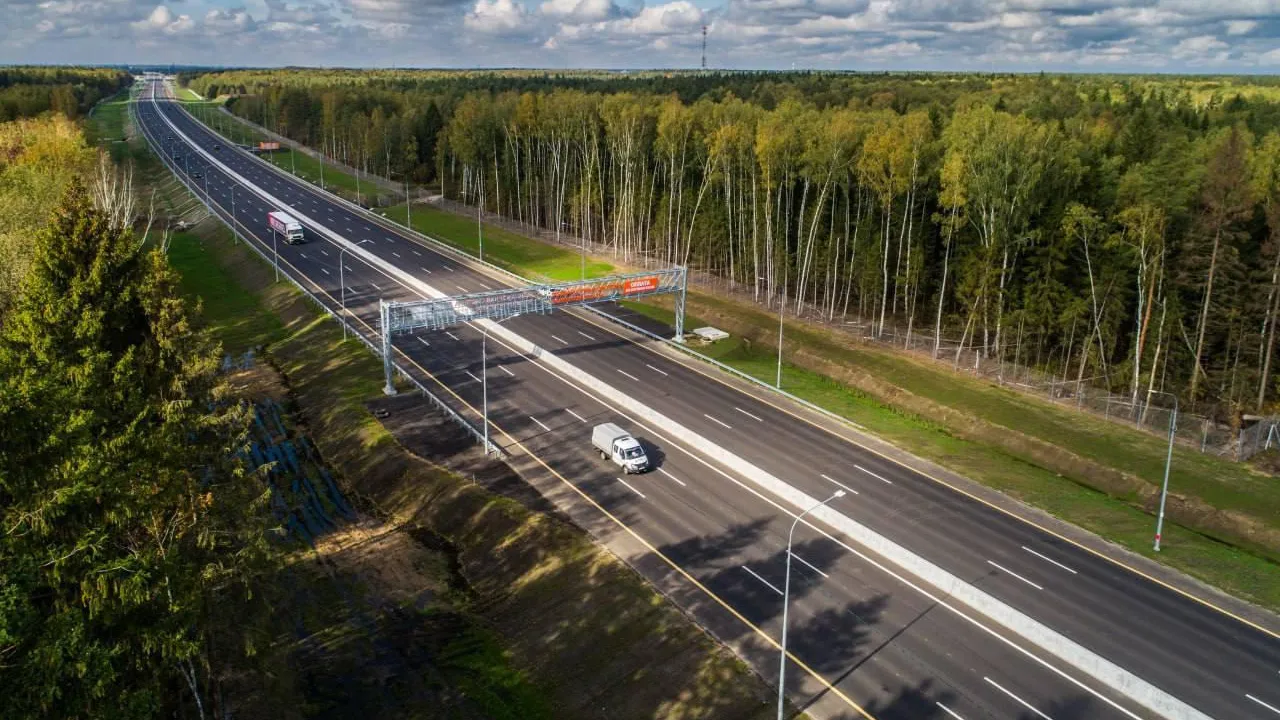 Почти половина жителей Подмосковья ежедневно сталкиваются с нарушением ПДД