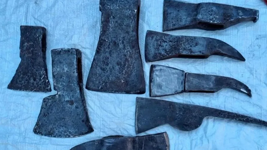 Фото: городская доска объявления