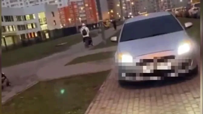 Тот самый водитель. Скриншот из видео в паблике "Москва с огоньком" https://t.me/moscowtop/32760