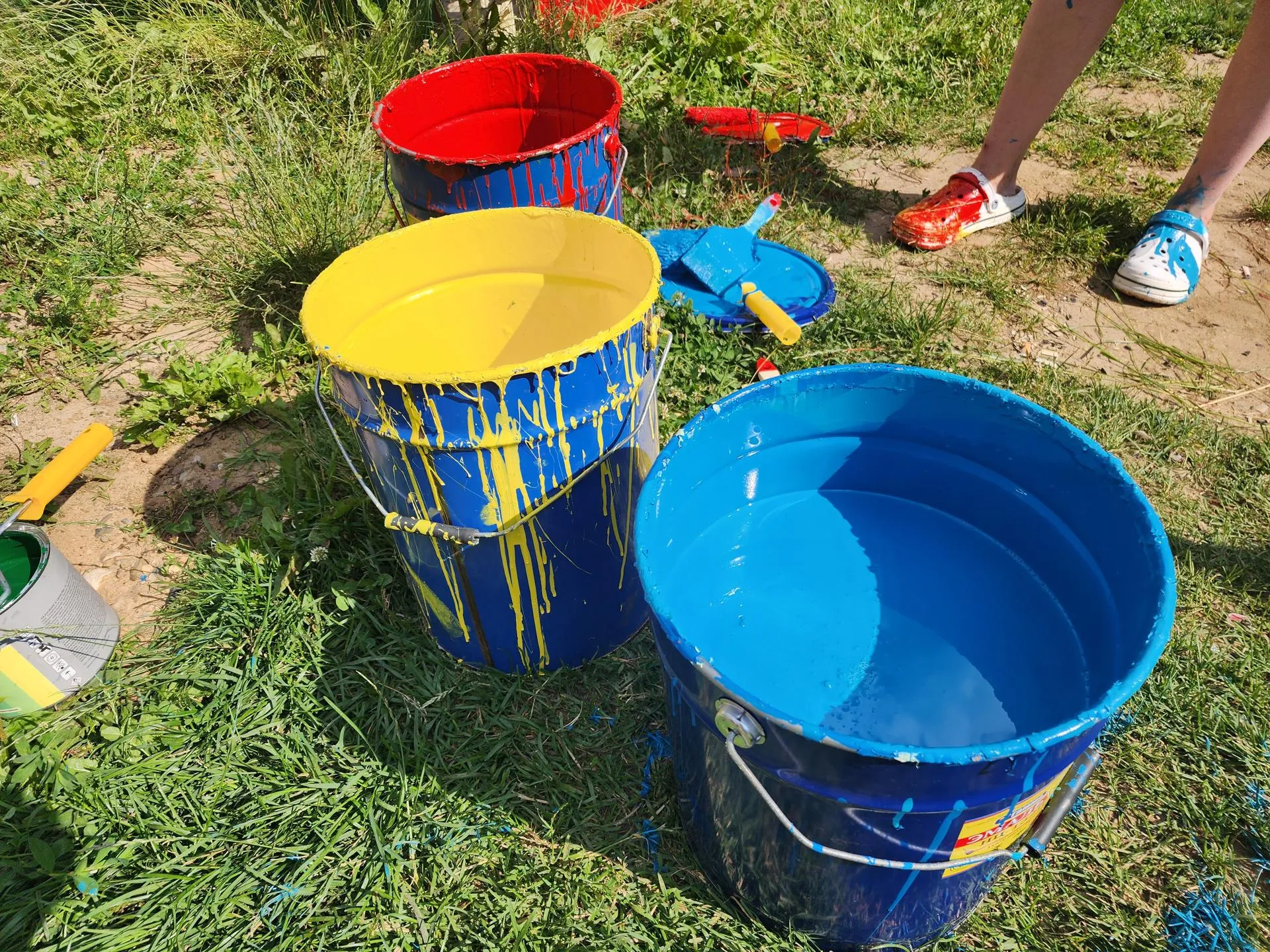 Для обновления игровых элементов выбрали яркие, жизнерадостные цвета и безопасную краску.&nbsp;Фото: Наталья Дорошева