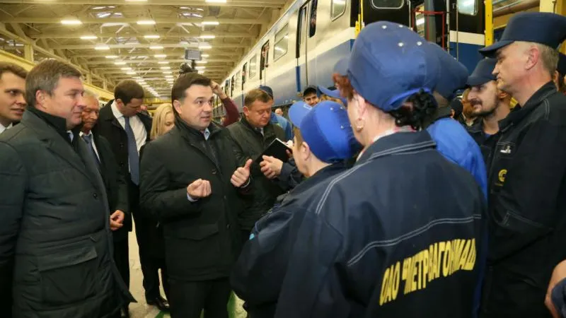 Губернатор посетил предприятие «Метровагонмаш» в Мытищах