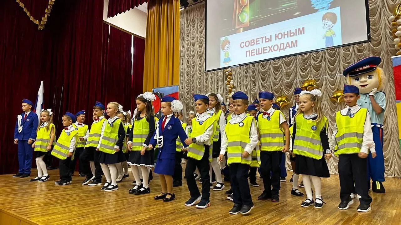 Фото: Отряды ЮИД созданы на базе 22 учебных заведений округа и в Доме детского творчества
 / пресс-служба АМГО