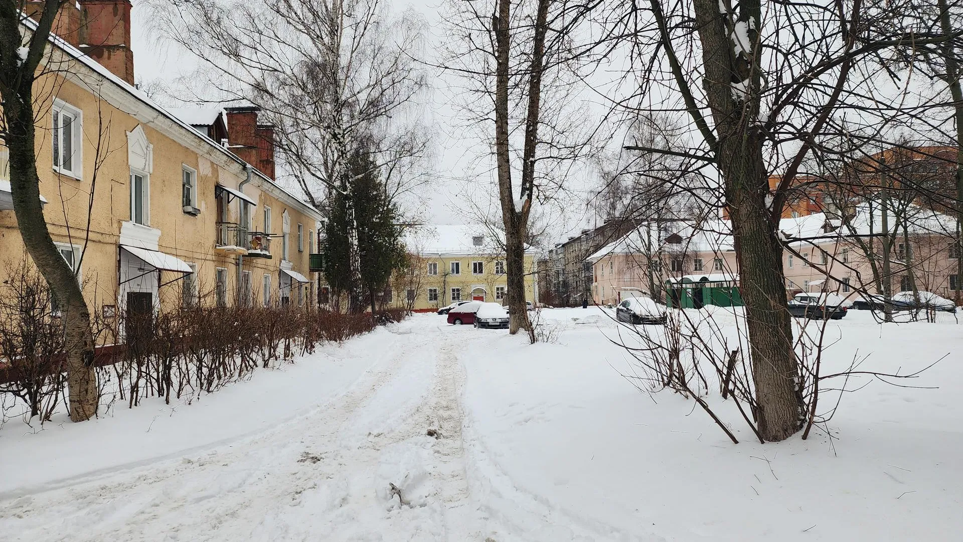 Роман Савельев