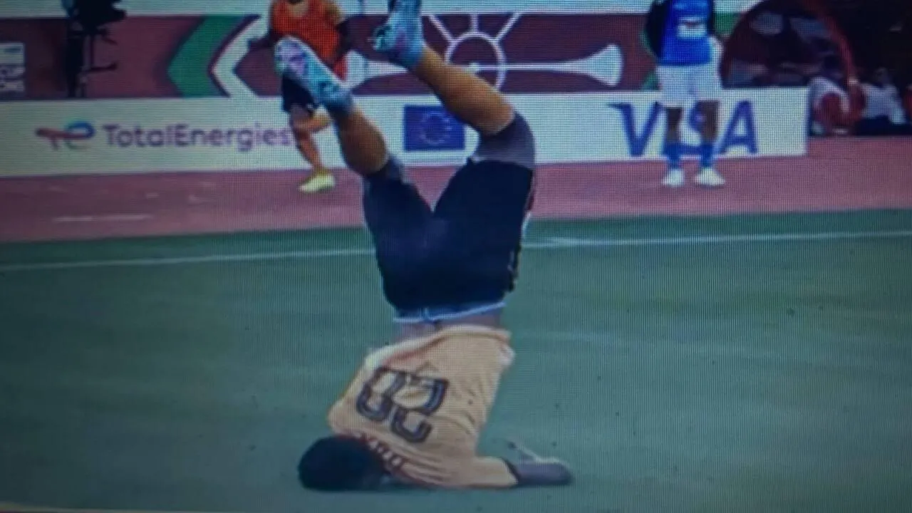 Оформивший покер «Спартаку» футболист едва не сломал шею от радости: болельщики были в ужасе