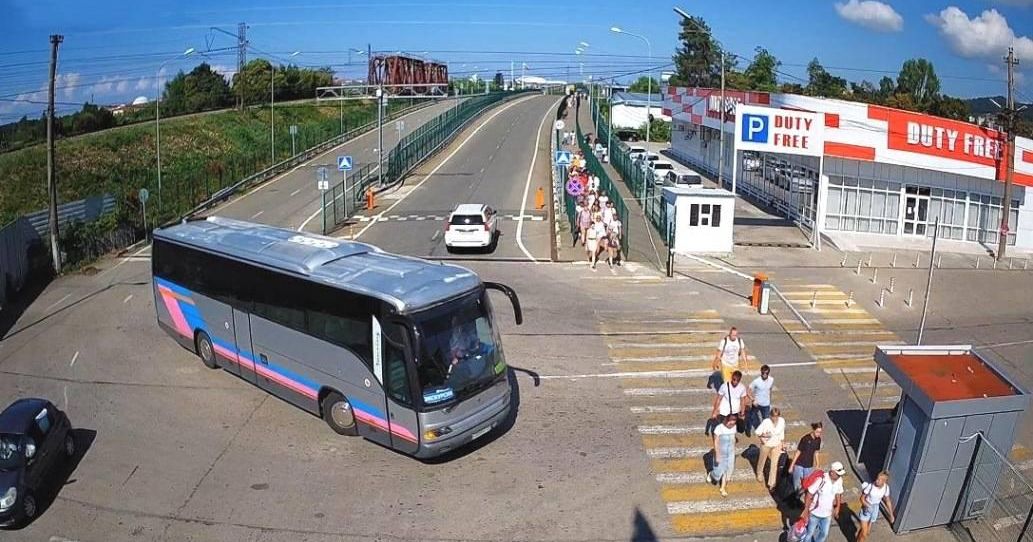 Псоу граница с абхазией. Сочи псоу. Очередь на границе с абхазией. Граница псоу режим работы. Граница псоу режим работы.
