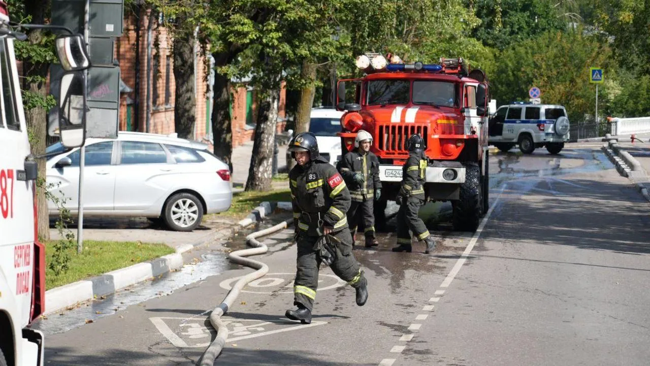 Частный дом сгорел в подмосковном Сергиевом Посаде