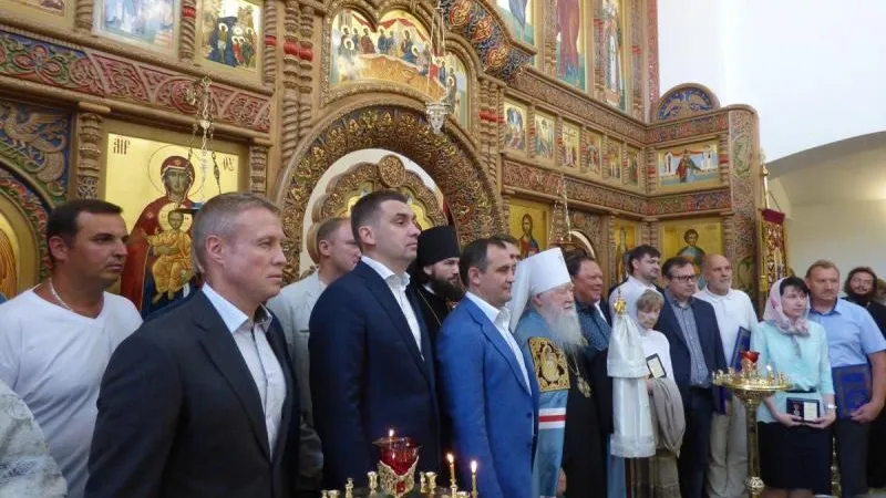 Митрополит Ювеналий освятил Храм святителя Василия в Зарайске