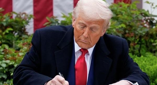 Трамп объявил о введении с 1 августа пошлин в 30% для импорта из Алжира, Ирака и Ливии