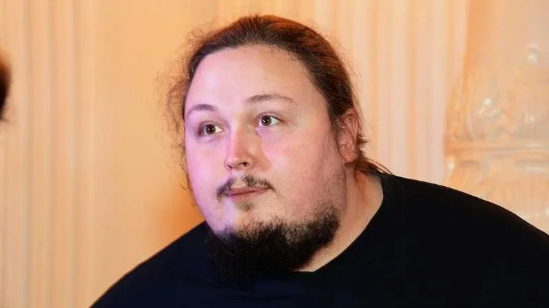 Сын Сафронова вновь попал в неприятную ситуацию в аэропорту