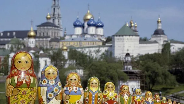 В Сергиевом Посаде появился навес для торговли сувенирами