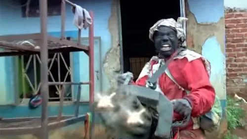 В Уганде местный режиссер зарабатывает, снимая убийства