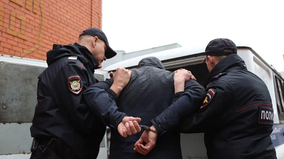 Жителя Королева задержали за хранение наркотиков на дачном участке
