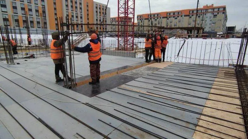 Возведение первого этажа образовательного центра началось в округе Красногорск
