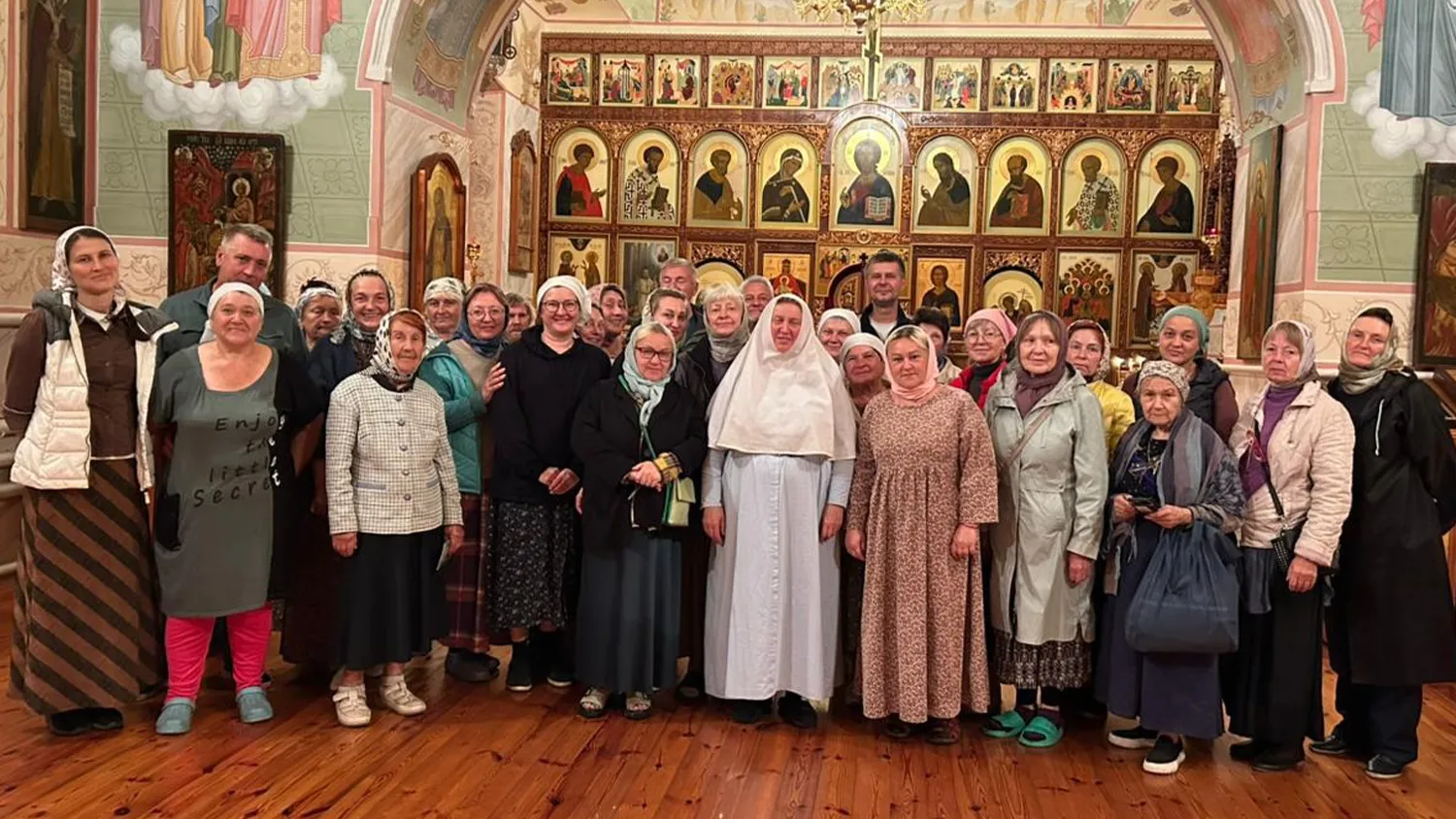 Фото: Успенский храм деревни Рожново