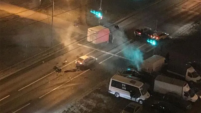Водитель Audi протаранил три машины в Люберцах
