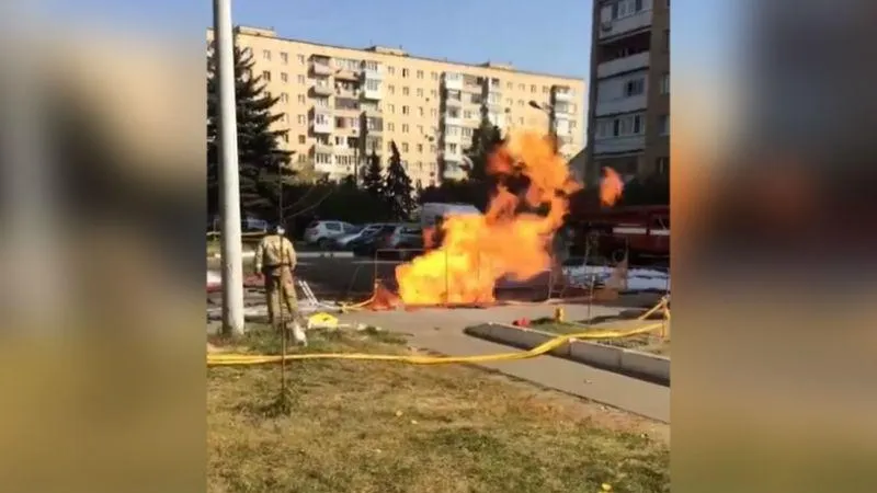 Огненный столб возник при возгорании газа в Ступино