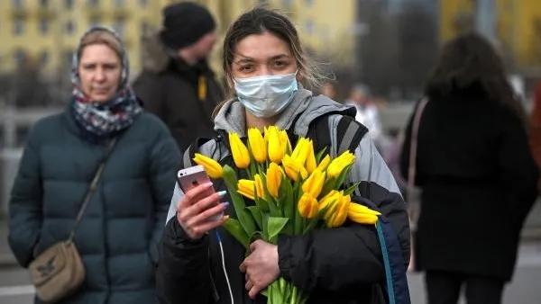 Врач рассказала о заболевании, которое может помешать заражению коронавирусом