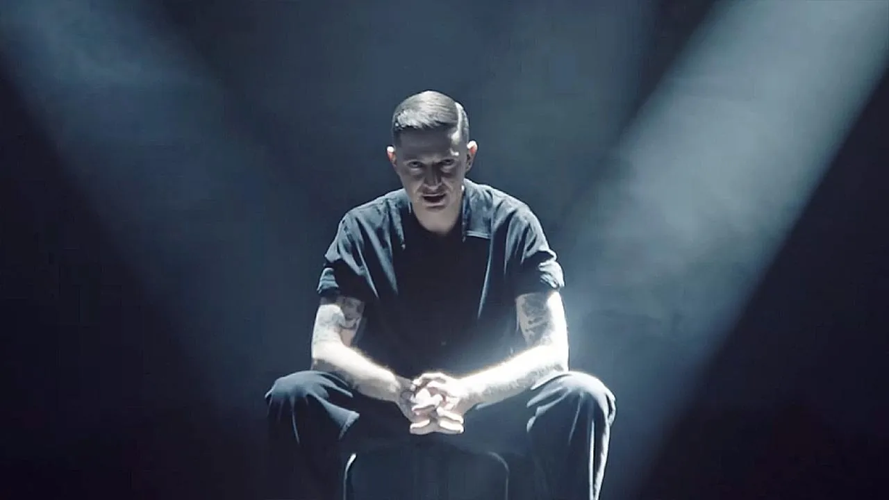 youtube.com/oxxxymironofficial