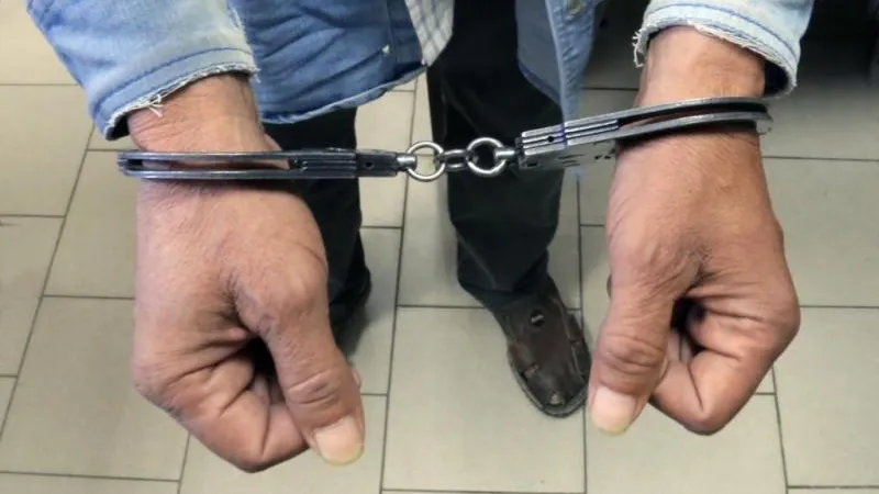 Грабитель ворвался в квартиру и избил хозяйку в Жуковском