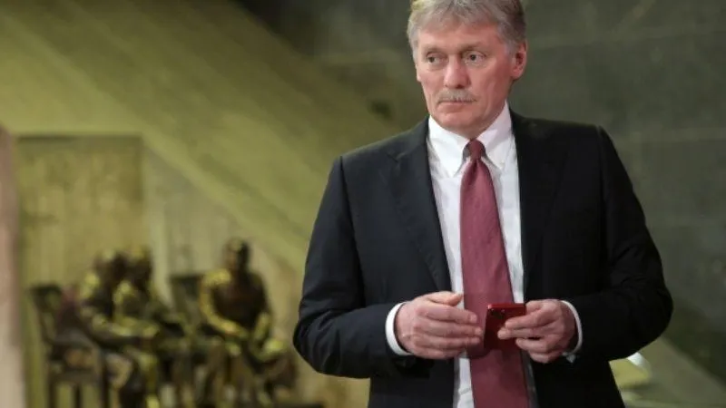 Песков заявил, что Украина прекратила мирные переговоры по команде сверху