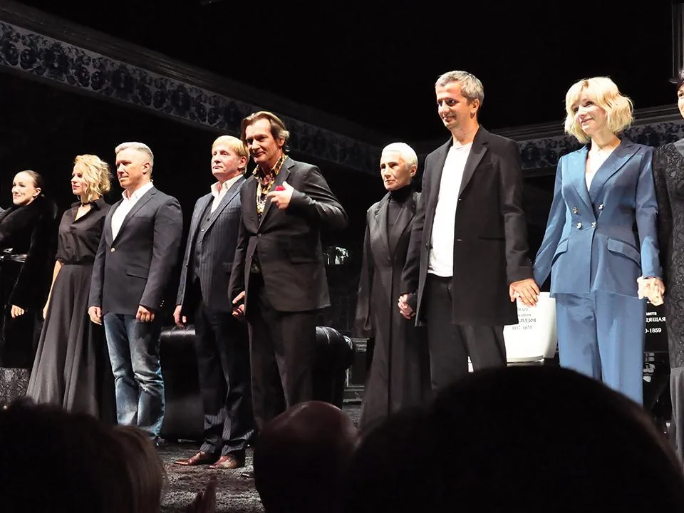 «Не звезда»: кто может стать ректором Школы-студии МХАТ вместо Богомолова