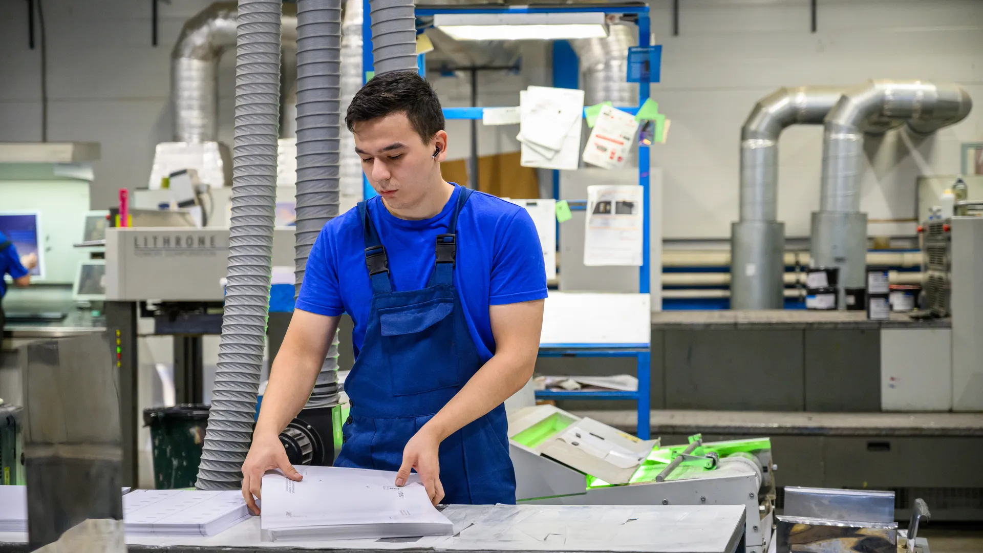 «Работать больше, увольнять проще»: правительство одобрило масштабную реформу Трудового кодекса