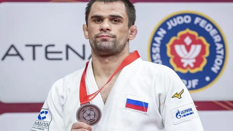 Алан Хубецов добрался до финала «Большого шлема» и упрочил лидерство в сборной России