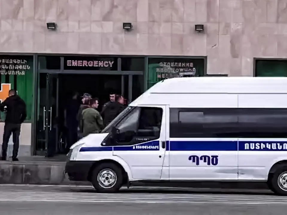 «Люди спрятались в убежищах»: выяснилась обстановка в Степанакерте, подвергшемся обстрелам