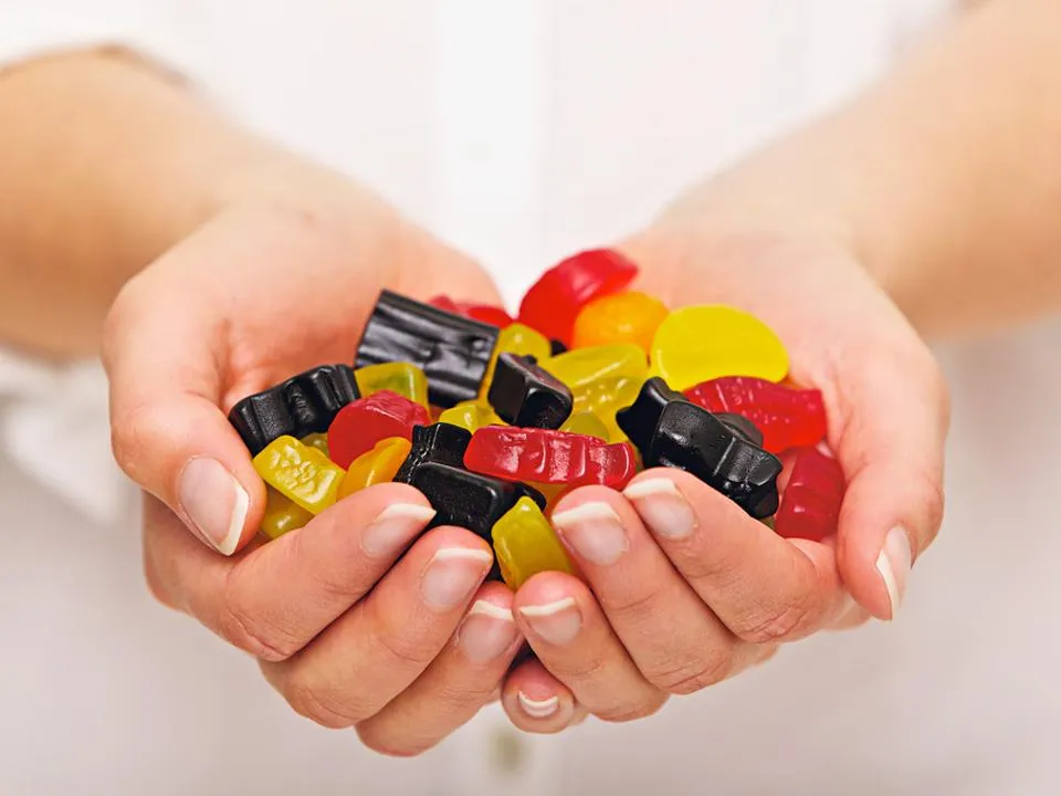 Опасные сладости: почему энергетические мармеладки с кофеином угрожают здоровью детей