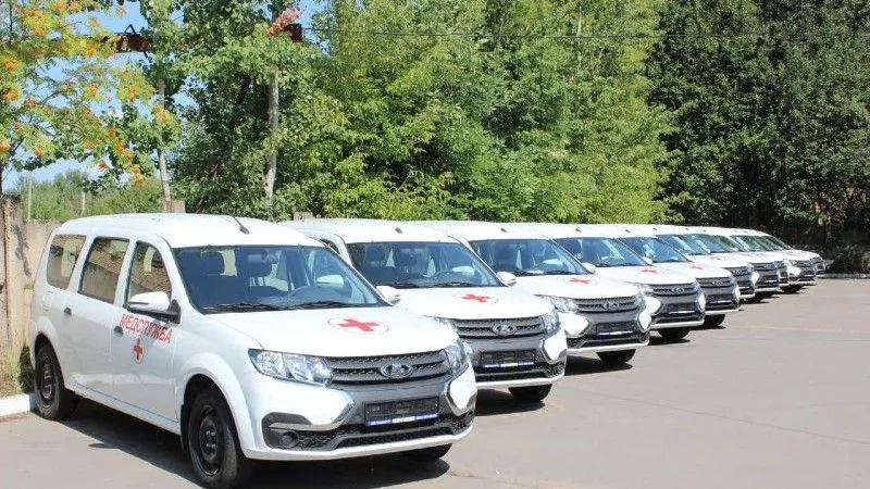 Сто двадцать шесть машин для выездов к пациентам на дом закупили в Подмосковье