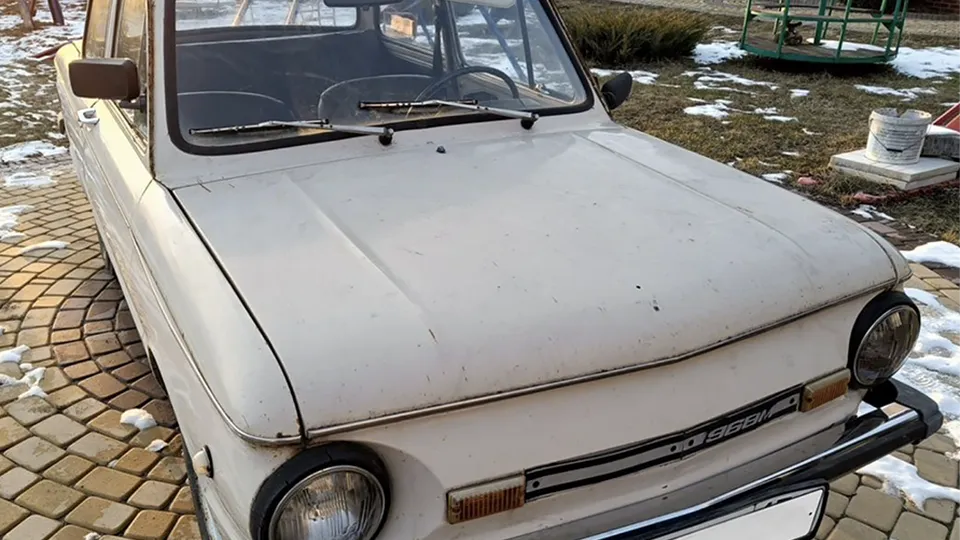 Фото: городская доска объявлений