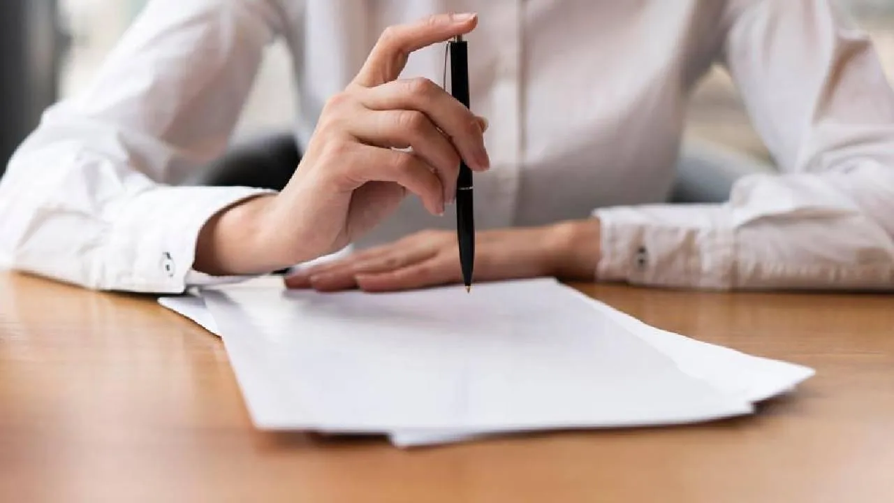 МИД РФ принял ответные меры: трех дипломатов Молдавии высылают из России