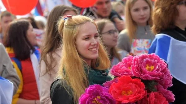 Первомай в подмосковных парках отметят костюмированными шествиями