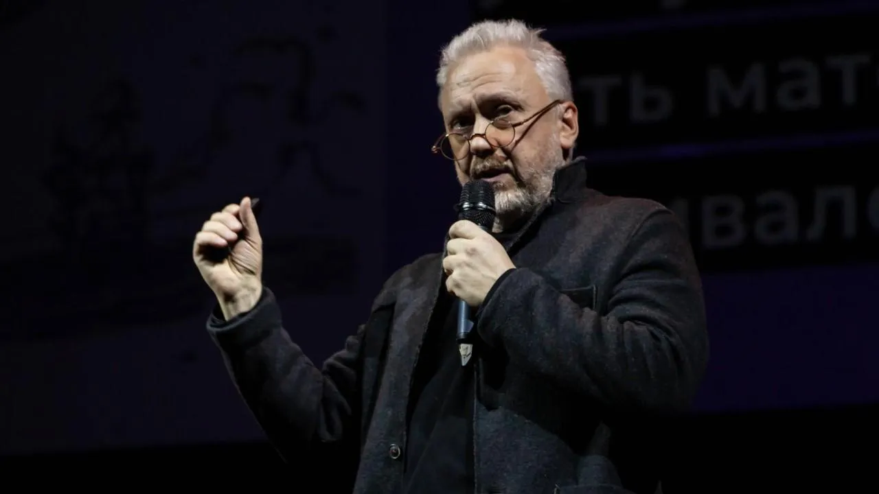 SHOT: бизнес звезды «Интернов» Демчога теряет миллионы