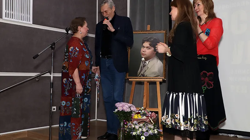 «Сейчас мы защищаем русскую душу»: народный артист РФ Александр Михайлов о СВО