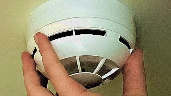 Шестьсот квартир в МО оборудовали пожарными извещателями
