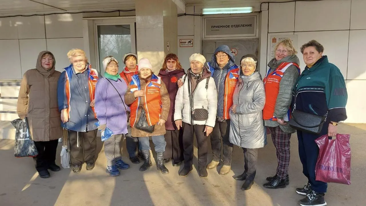 В Химкинской клинической больнице прошли весенние работы по благоустройству сада