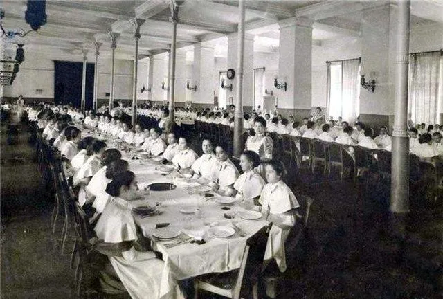 Смольный институт, 1913 год